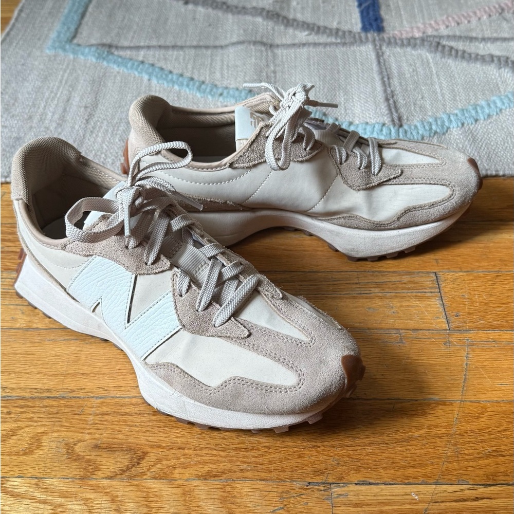 New Balance 327